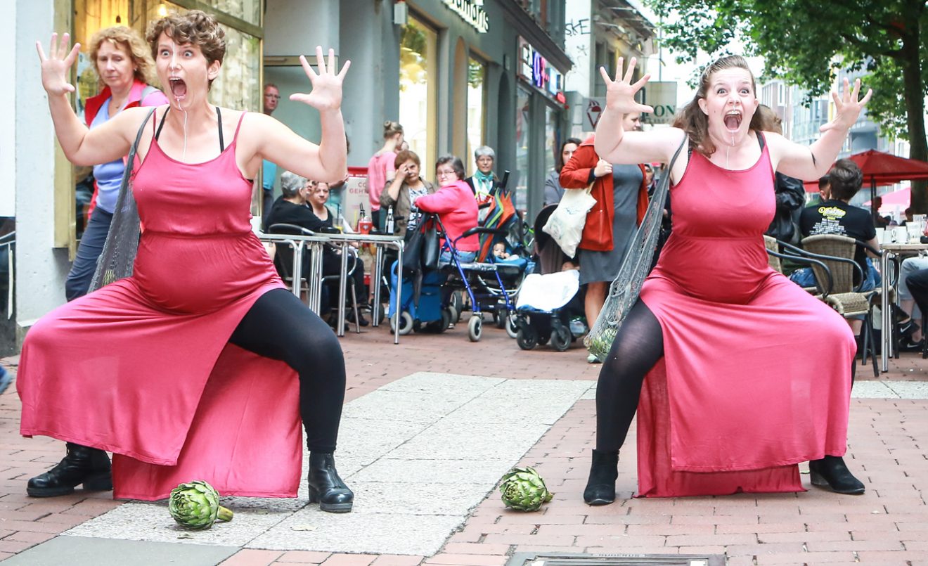 "Duck March", Foto: Gudrun Garke