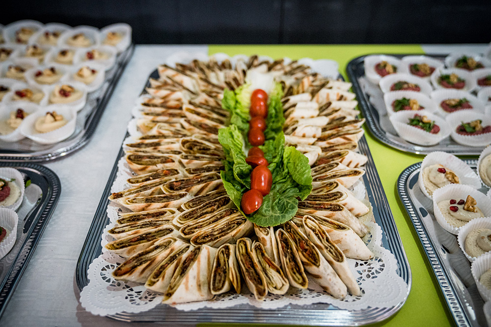 Das Bufett: Arabisches Fingerfood, Foto: Miguel Ferraz