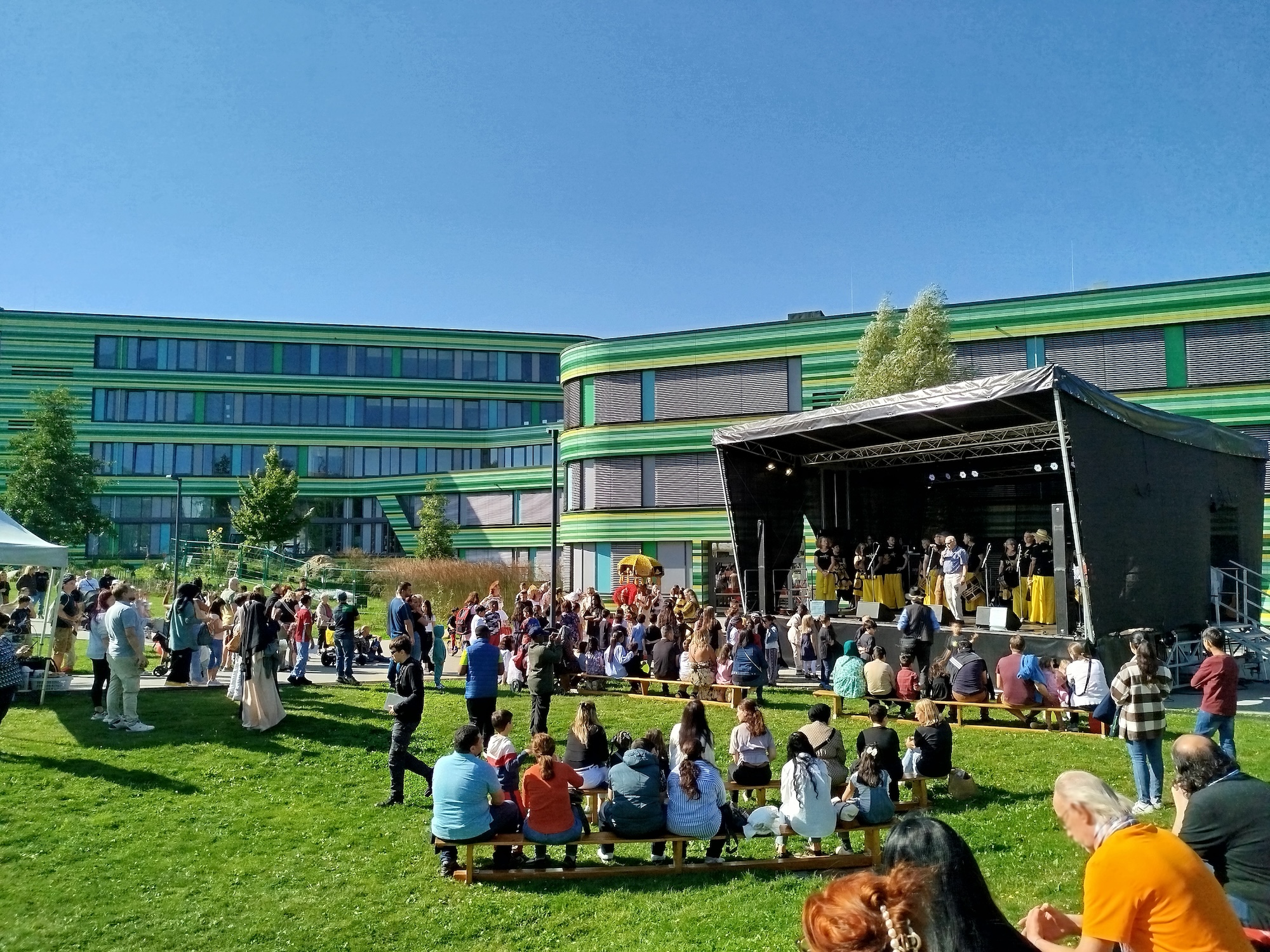 Rund ums A.G.D.A.Z.: Internationales Stadtteilfest in Steilshoop am 20. September 2025