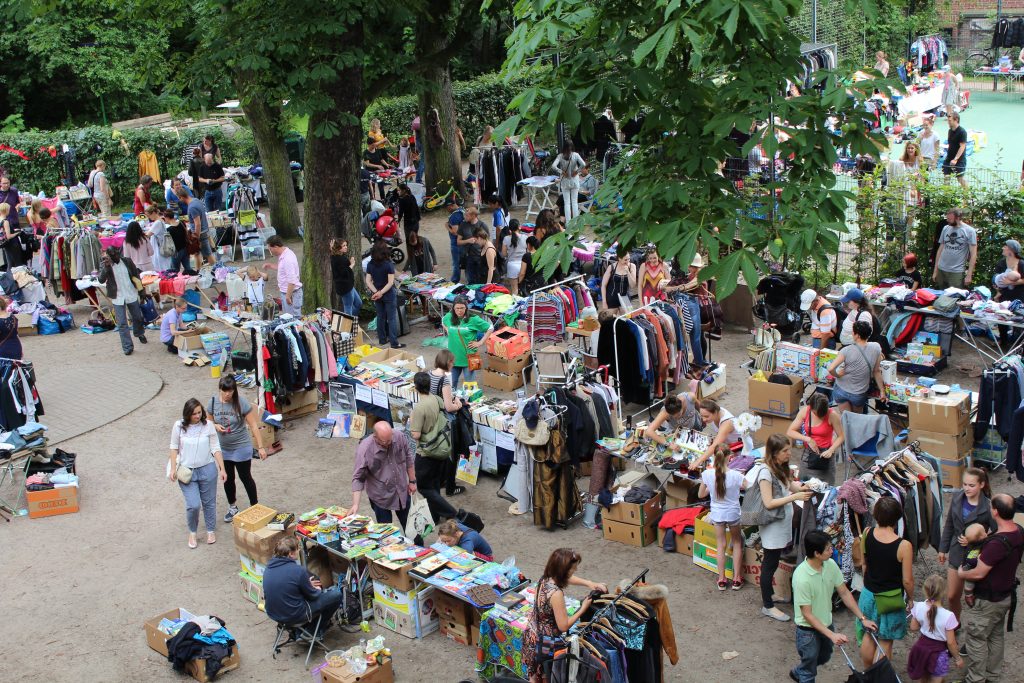 Flohmarktsaison startet: NachbarschaftsFlohmarkt am 8. März 2026 im HausDrei